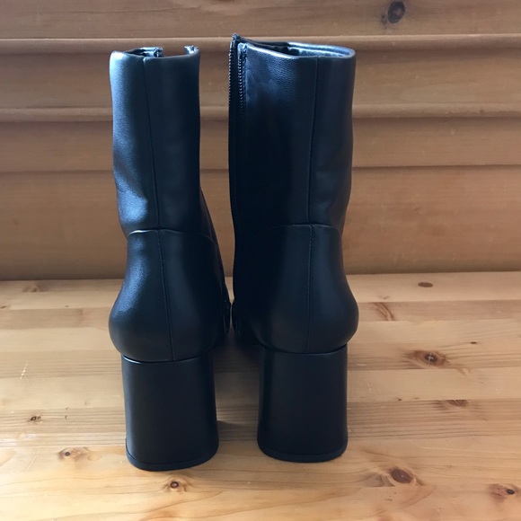 Gently worn boots from Nordstrom 11M - Picture 5 of 6